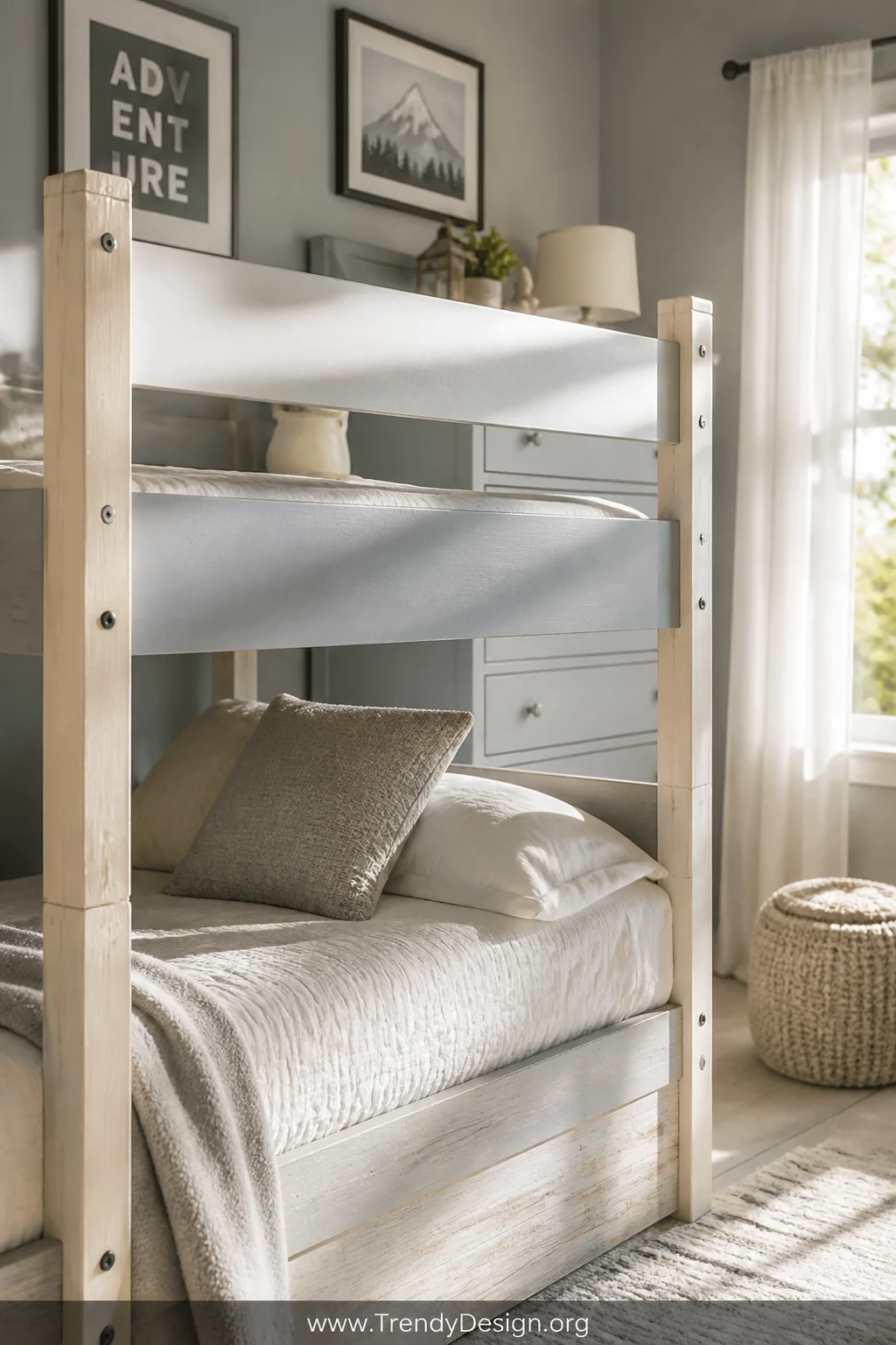 9 Creative Bunk Bed Guard Rail DIY Ideas That Keep Kids Safe and Stylish